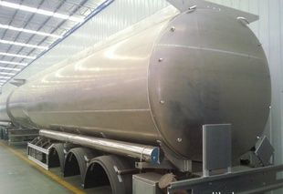 鋁合金掛車與專用運輸車圖覽 油罐車、化工液體罐車及集裝箱運輸車